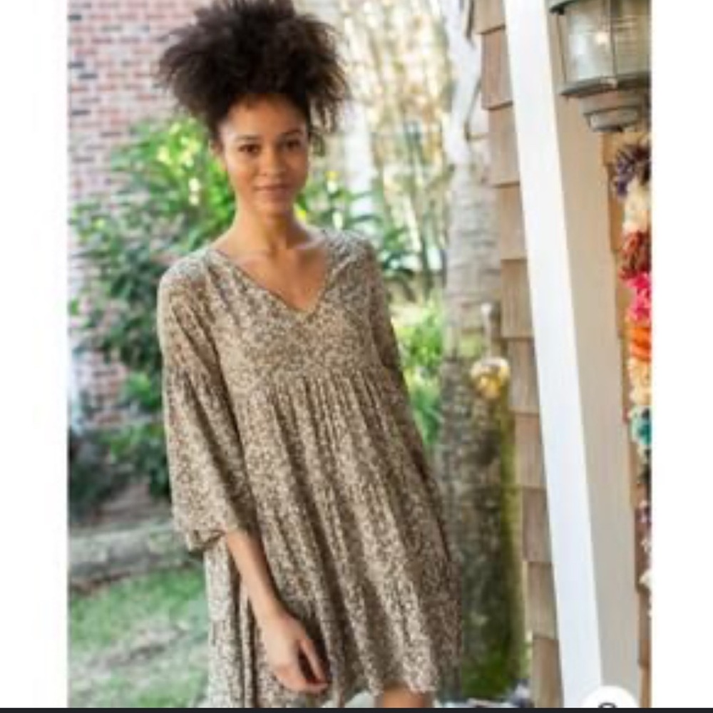 Natural Life V Neck Brown White Dainty Floral Babydoll Dress Size Medium boho